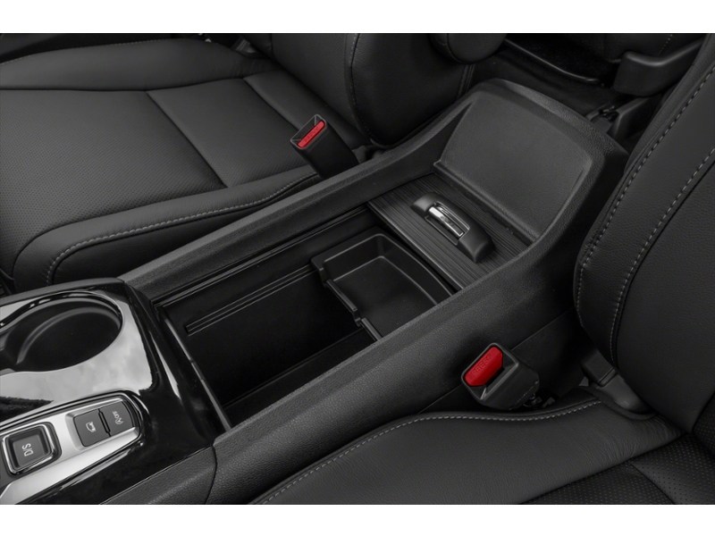 2022 Honda Pilot Touring 8-Passenger AWD Interior Shot 7