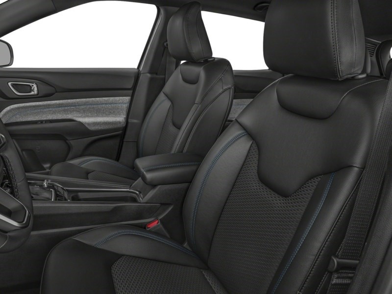 2024 Jeep Compass Altitude 4x4 OEM Shot 5