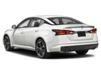2023 Nissan Altima SR Exterior Shot 9