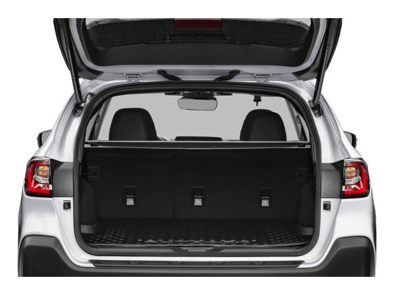 2025 Subaru Outback Limited XT AWD Exterior Shot 4