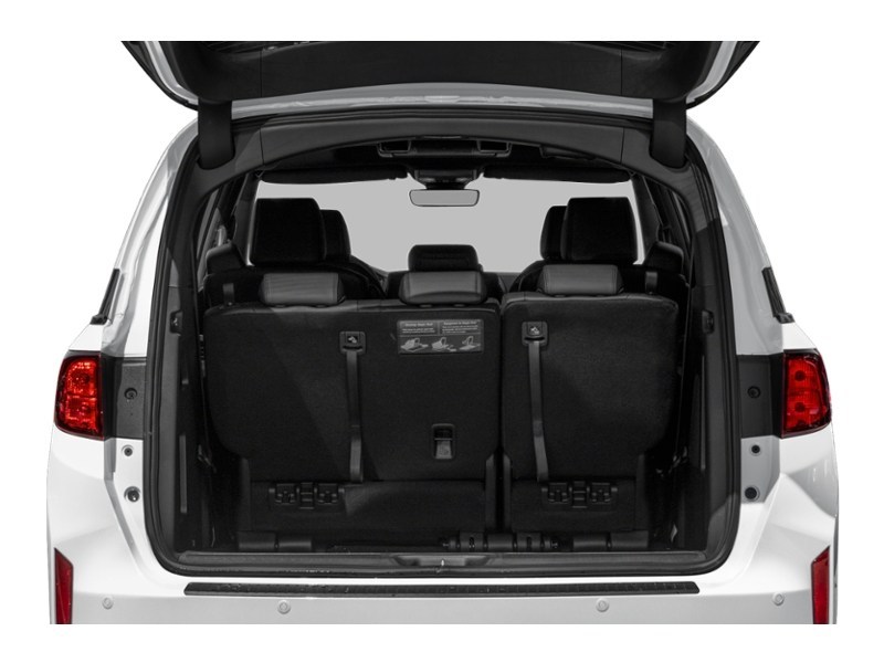 2025 Honda Odyssey Black Edition Auto Exterior Shot 4