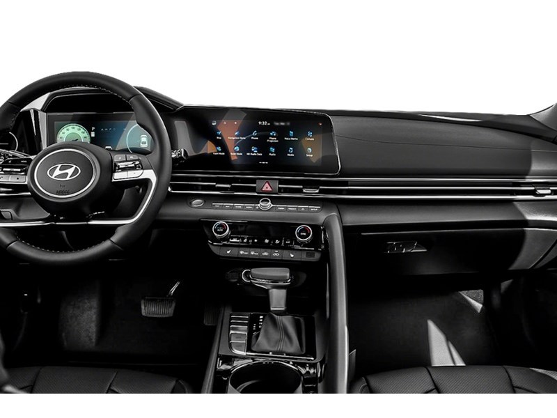 2024 Hyundai Elantra HEV Luxury DCT Interior Shot 1