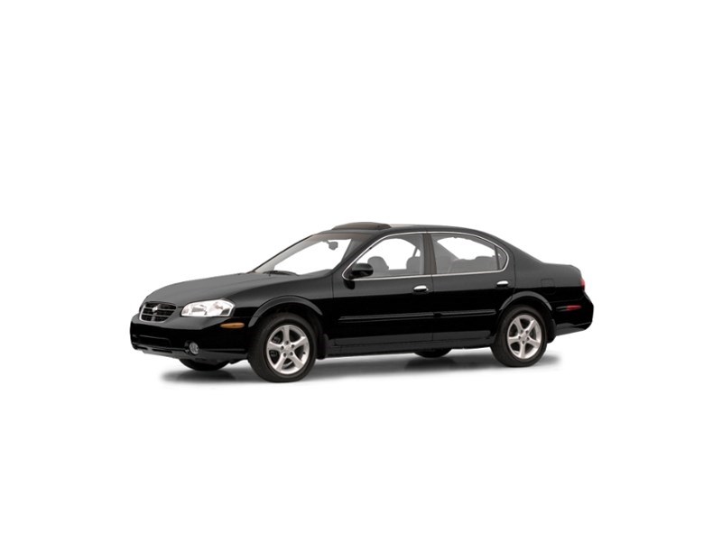 2001 Nissan Maxima 4dr Sdn GLE Auto Exterior Shot 3