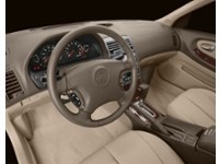 2001 Nissan Maxima 4dr Sdn GLE Auto Interior Shot 1