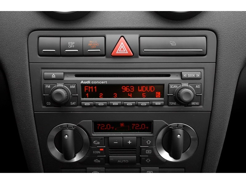 2007 Audi A3 4dr HB Auto S-tronic FrontTrak Interior Shot 2