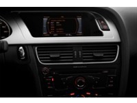 2010 Audi A4 4dr Sdn Auto quattro 2.0T Premium Interior Shot 2