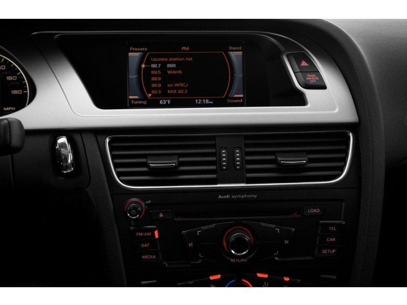 2010 Audi A4 4dr Sdn Auto quattro 2.0T Premium Interior Shot 2