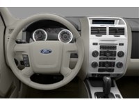 2011 Ford Escape FWD 4dr I4 Auto XLT Interior Shot 3