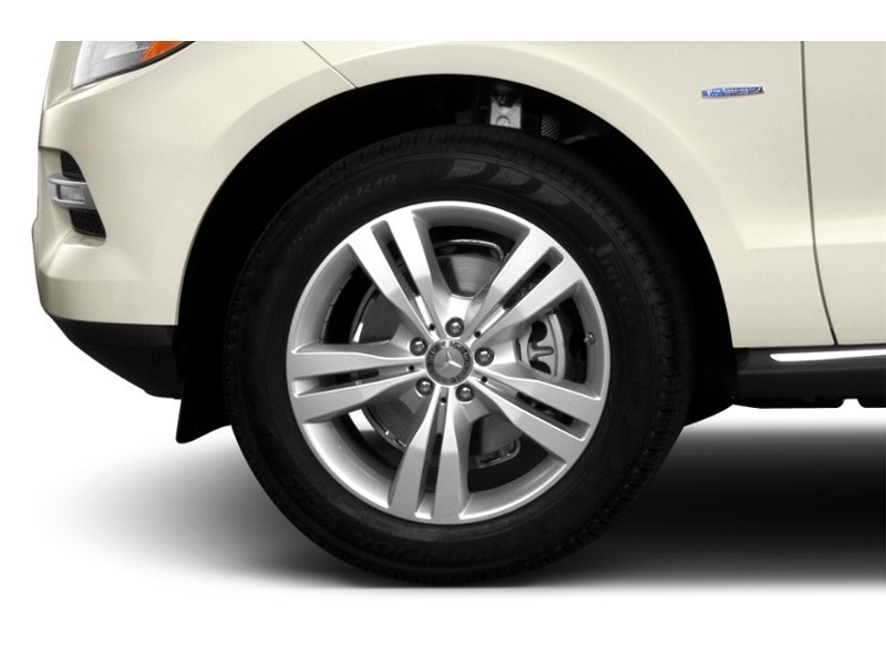 2013 Mercedes-Benz M-Class Base Exterior Shot 5