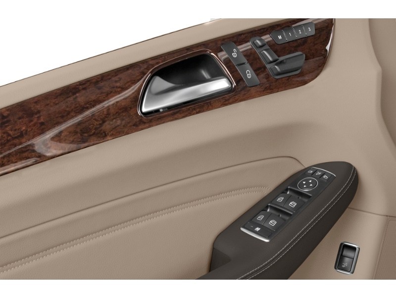 2013 Mercedes-Benz M-Class Base Exterior Shot 10