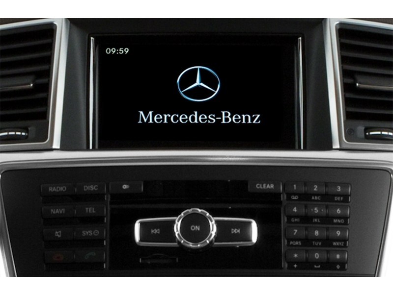 2013 Mercedes-Benz M-Class Base Interior Shot 8
