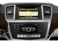 2014 Mercedes-Benz M-Class Base Interior Shot 2