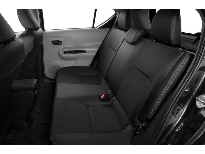 2014 Toyota Prius c 5dr HB Technology Interior Shot 6