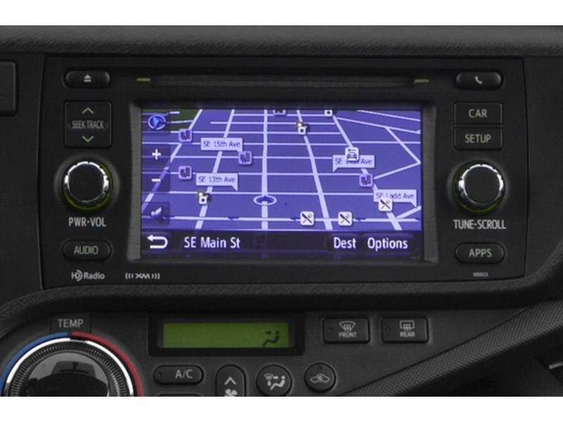 2014 Toyota Prius c 5dr HB Technology Interior Shot 9