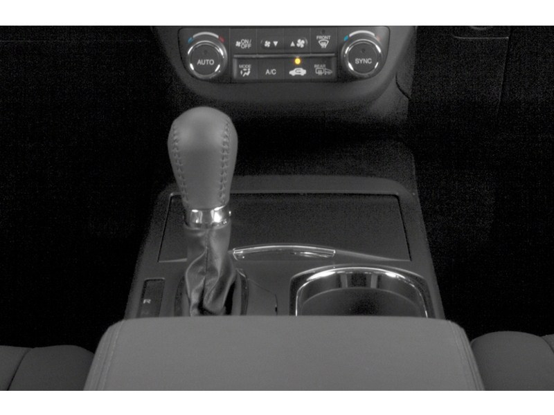 2013 Acura RDX AWD 4dr Exterior Shot 9