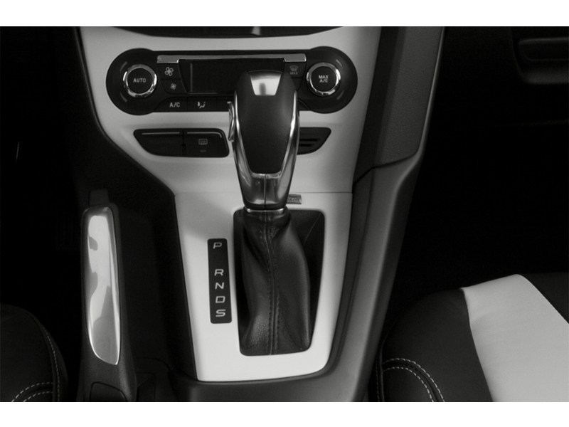 2013 Ford Focus 4dr Sdn S Exterior Shot 9