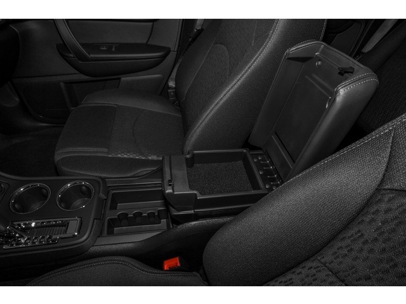 2016 GMC Acadia FWD 4dr SLE w/SLE-2 Interior Shot 8