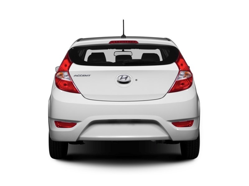 2013 Hyundai Accent 5dr HB Auto GL Exterior Shot 8