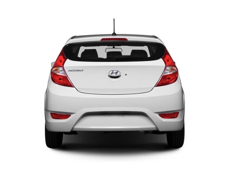 2013 Hyundai Accent 5dr HB Auto GL Exterior Shot 8