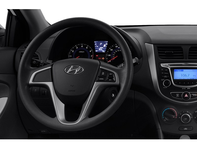 2013 Hyundai Accent 5dr HB Auto GL Interior Shot 2