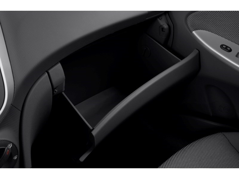 2013 Hyundai Accent 5dr HB Auto GL Interior Shot 3
