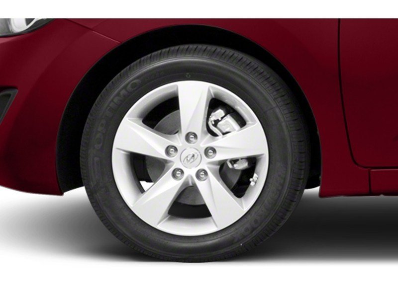 2013 Hyundai Elantra 4dr Sdn Auto GLS Exterior Shot 5