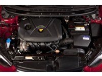 2013 Hyundai Elantra 4dr Sdn Auto GLS Exterior Shot 3