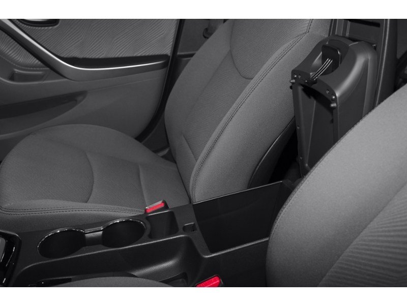 2013 Hyundai Elantra 4dr Sdn Auto GLS Interior Shot 7
