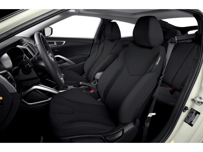 2015 Hyundai Veloster 3dr Cpe Man Interior Shot 5