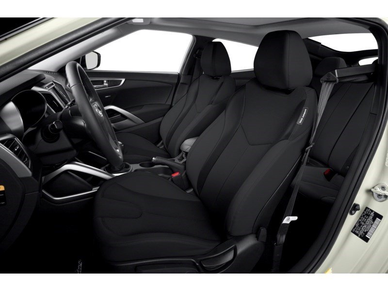 2015 Hyundai Veloster 3dr Cpe Man Interior Shot 5
