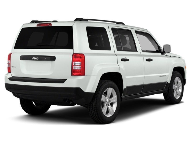 2015 Jeep Patriot 4WD 4dr Altitude *Ltd Avail* Exterior Shot 2