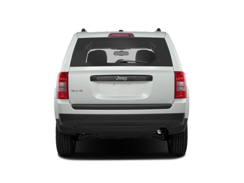 2015 Jeep Patriot 4WD 4dr Altitude *Ltd Avail* Exterior Shot 8