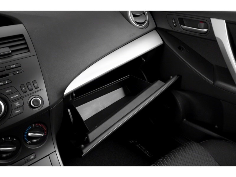 2013 Mazda Mazda3 Sport 4dr HB Sport Man GS-SKY Interior Shot 3