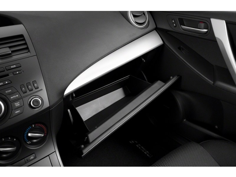 2013 Mazda Mazda3 Sport 4dr HB Sport Auto GS-SKY Interior Shot 3