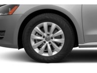 2013 Volkswagen Passat 4dr Sdn 2.5L Man Trendline Exterior Shot 5