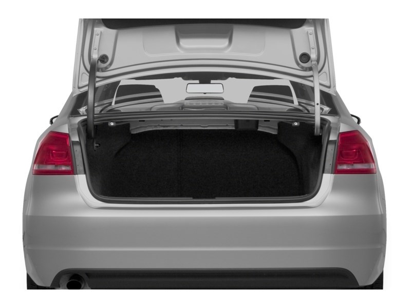 2013 Volkswagen Passat 4dr Sdn 2.5L Man Trendline Exterior Shot 4