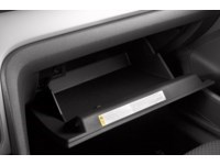 2013 Volkswagen Passat 4dr Sdn 2.5L Man Trendline Interior Shot 3