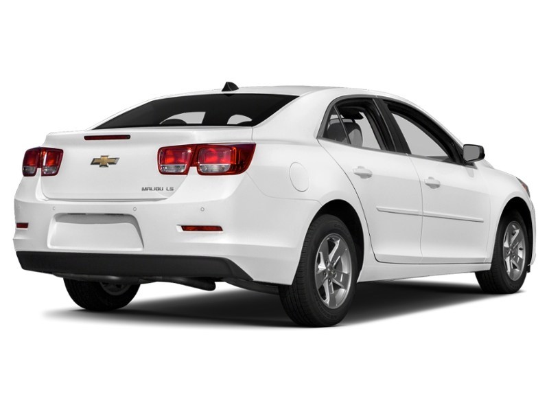2015 Chevrolet Malibu 4dr Sdn LS w/1LS Exterior Shot 2