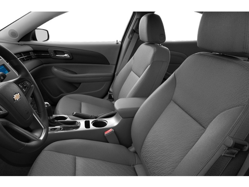 2015 Chevrolet Malibu 4dr Sdn LS w/1LS Interior Shot 5