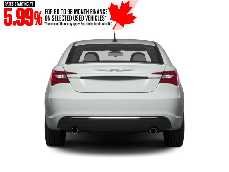 2014 Chrysler 200 4dr Sdn LX Exterior Shot 8