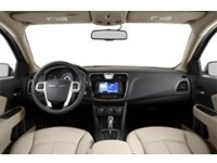 2014 Chrysler 200 4dr Sdn LX Interior Shot 7