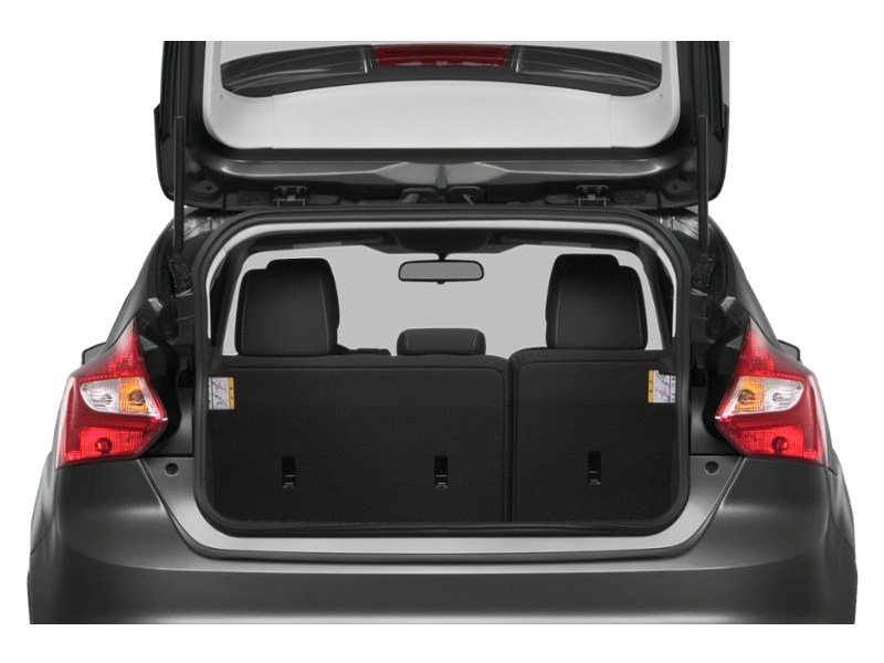 2014 Ford Focus 5dr HB SE Exterior Shot 4