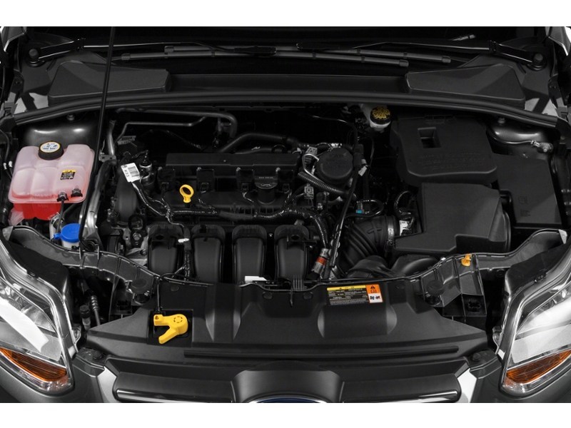 2014 Ford Focus 5dr HB SE Exterior Shot 3