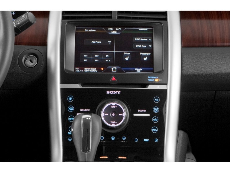 2014 Ford Edge 4dr SEL AWD Interior Shot 1