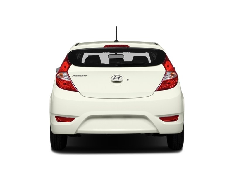 2014 Hyundai Accent 5dr HB Auto GLS Exterior Shot 8