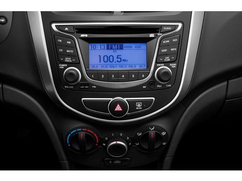 2014 Hyundai Accent 5dr HB Auto GLS Interior Shot 2