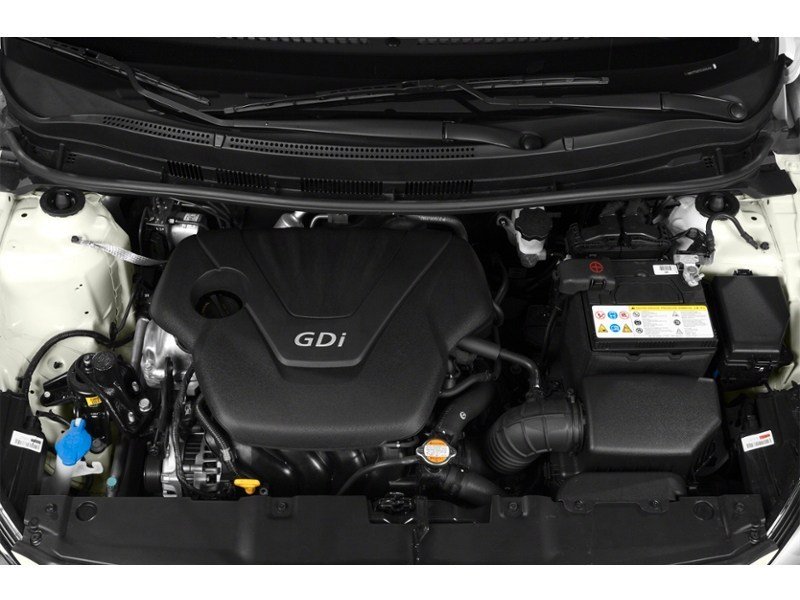2014 Hyundai Accent 5dr HB Auto GLS Exterior Shot 3