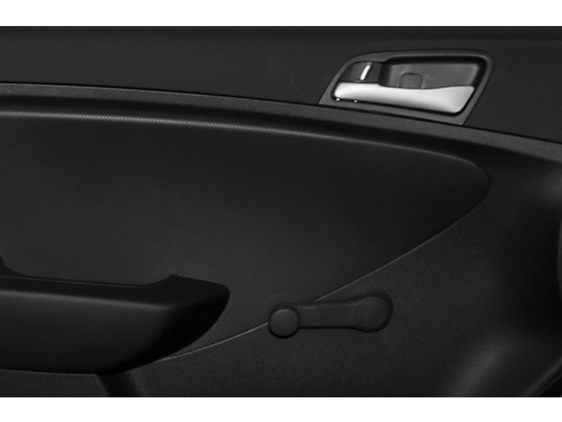 2014 Hyundai Accent 5dr HB Auto GLS Exterior Shot 10