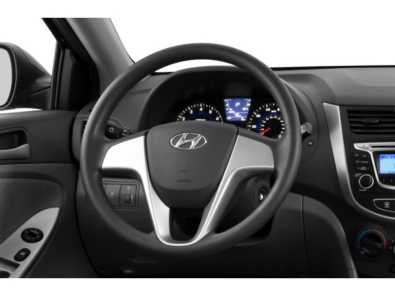 2014 Hyundai Accent 4dr Sdn Auto GL Interior Shot 2