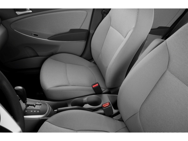 2014 Hyundai Accent 4dr Sdn Auto GL Interior Shot 7